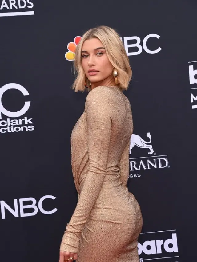 [Bintang] Hailey Baldwin