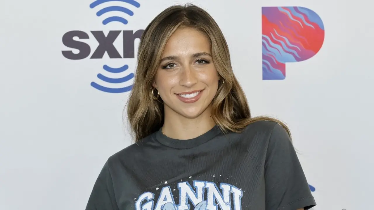  Foto zu Lirik Lagu exes - Tate McRae - Ragam Bola.com 