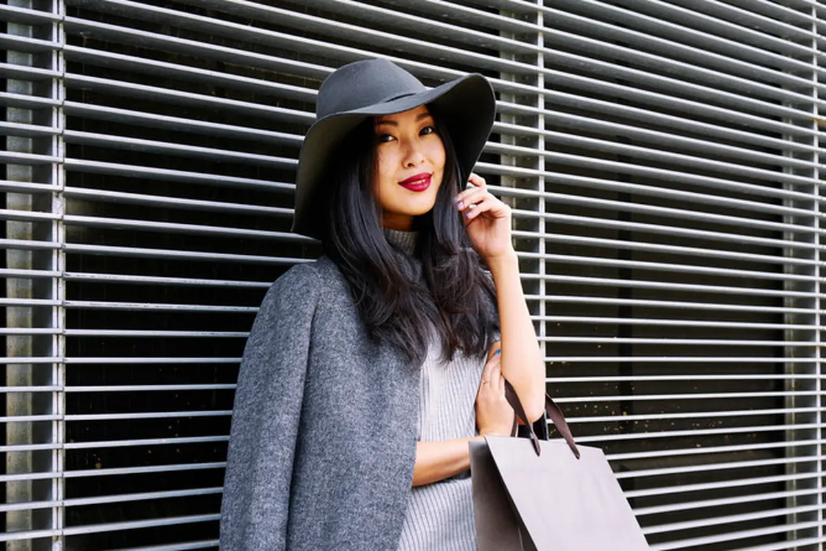 perempuan fashionable