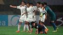 Namun, semangat tak pernah menyerah Naegohyang berhasil membalikkan keadaan melalui dua gol comeback yang dicetak oleh Choe Kum-Ok (55') dan Kim Kyong-Yong (67'). (AP Photo/Lee Jin-man)