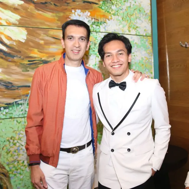 Jefri Nichol dan Manoj Punjabi. (Foto: Dok. Instagram @jefrinichol)
