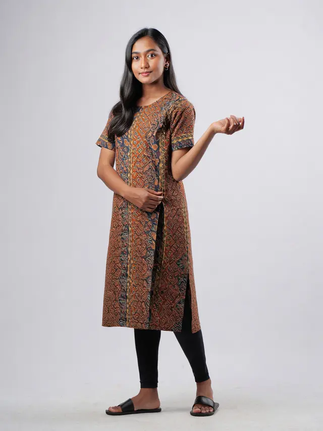 10 Model Dress Batik untuk Orang Gemuk dan Pendek, Rahasia Tampil Lebih