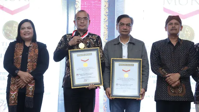 KPU Diganjar Dobel Rekor dari MURI