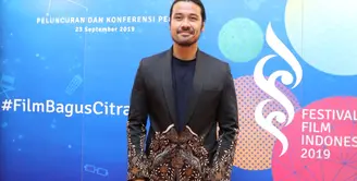 Chicco Jerikho saat dinobatkan sebagai Duta FFI di Jakarta, Senin (23/9/2019). (Daniel Kampua/Fimela.com)