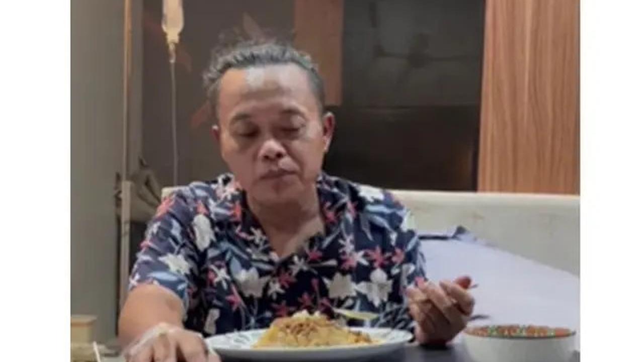 6 Potret Kondisi Sule yang Dikabarkan Sakit, Bahagia Dijenguk Putri Delina