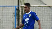 Purwaka Yudhi kembali latihan bersama Persib. (twitter.com/persib/media)