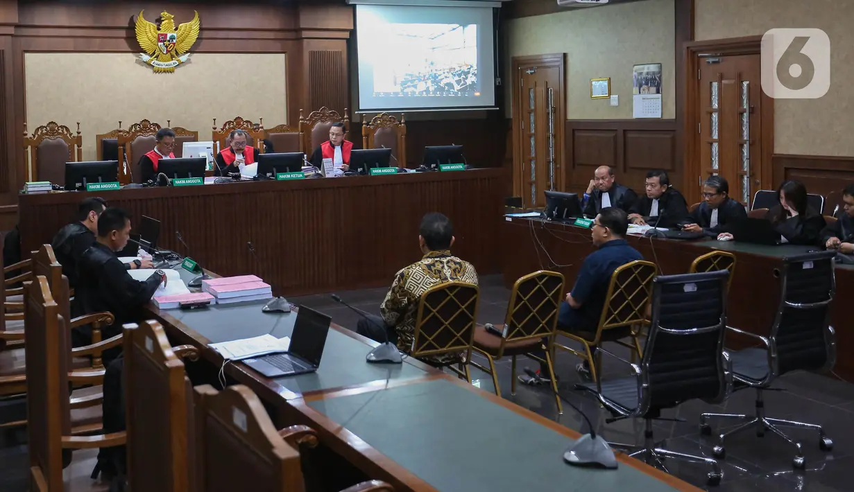 Jaksa Penuntut Umum (JPU) Kejaksaan Agung menuntut mantan anggota III Badan Pemeriksa Keuangan (BPK) itu lima tahun penjara. (Liputan6.com/Angga Yuniar)