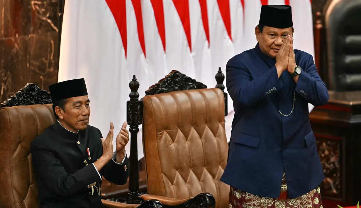 Prabowo Subianto dan Gibran Rakabuming Raka resmi menjabat sebagai Presiden dan Wakil Presiden Republik Indonesia periode 2024-2029. (BAY ISMOYO/AFP)