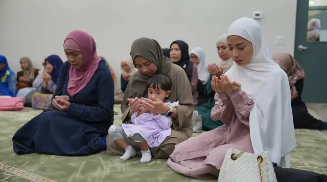 Top 3 Berita Hari Ini: Nikita Willy Terharu Kunjungi Masjid Indonesia Pertama di Kanada