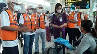 Direktorat Jendral Perhubungan Udara pada Kementerian Perhubungan, kampanyekan keselamatan penerbangan kepada ratusan calon penumpang di Terminal 3 Bandara Internasional Soekarno Hatta (Soetta), Jumat (4/6/2021).