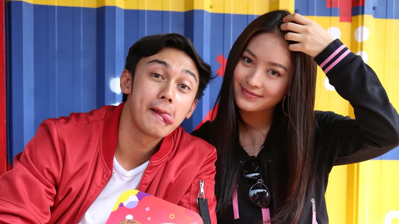 [Fimela] Natasha Wilona dan Hito Caesar di ON OFF Festival 2019 Day 1