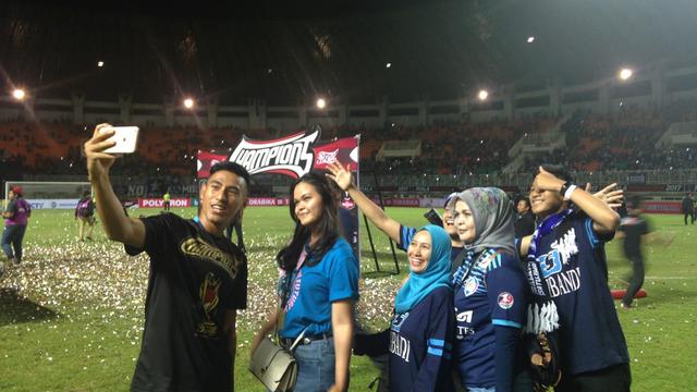 Hanif Abdurrauf Sjahbandi dan keluarga