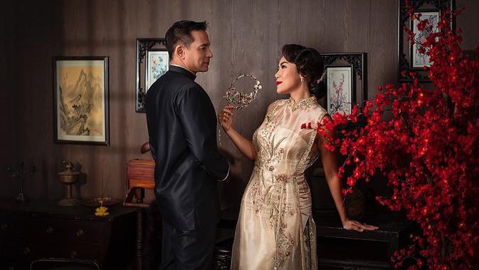 Ari Wibowo dan Inge Anugrah (Sumber: Instagram/evelingown)