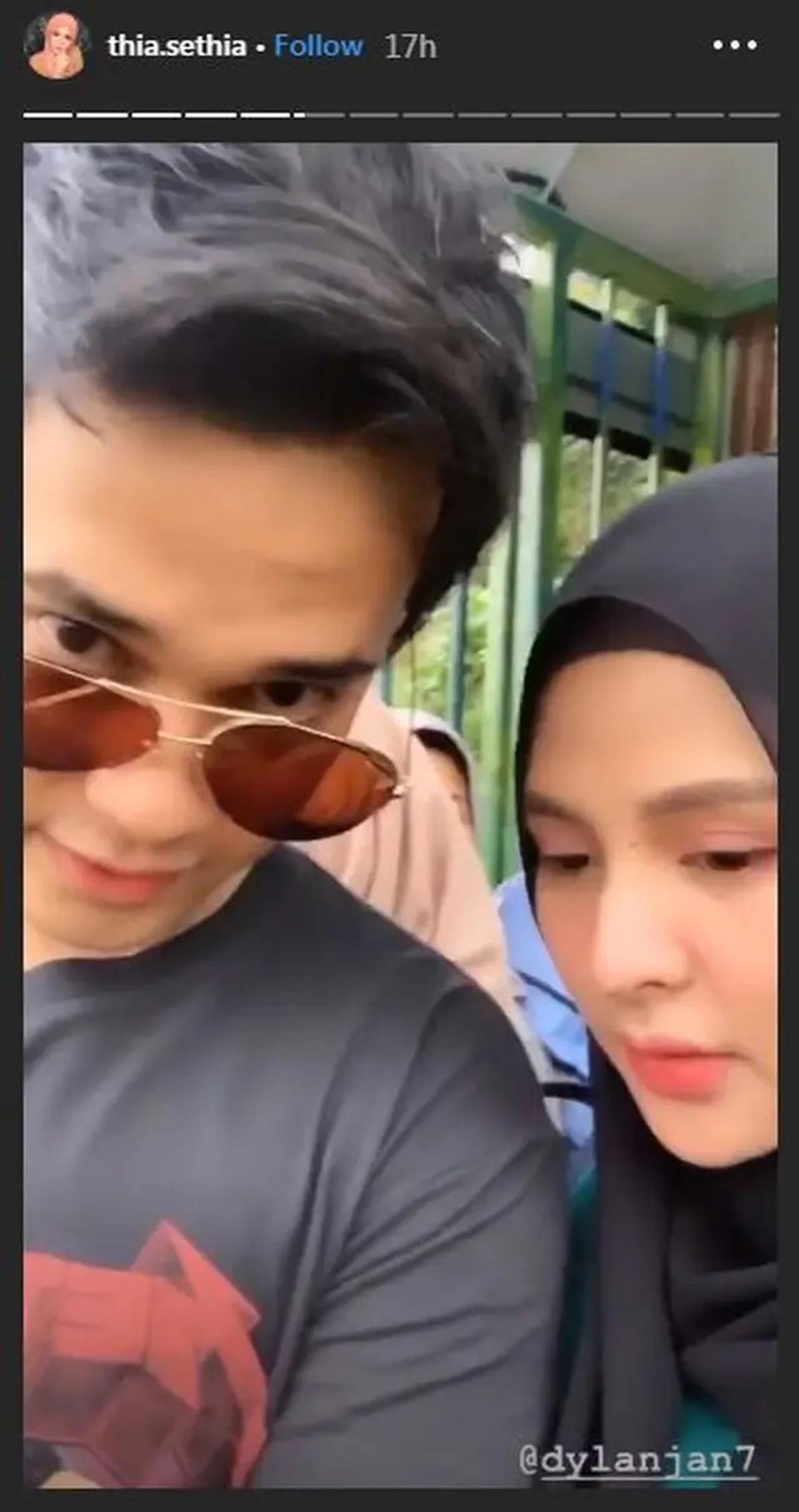 Resmi Cerai, 7 Potret Kenangan Thya Sethya Eks Gadis MMA dan Suami