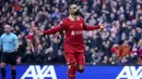 Pemain Liverpool, Mohamed Salah merayakan golnya ke gawang Wolverhampton dalam laga lanjutan Liga Inggris 2024/2025 di Anfield, Liverpool, Inggris, Minggu (16/02/2025). (AP Photo/PA/Peter Byrne)