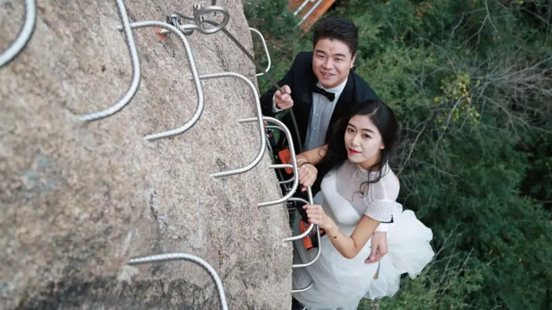 Photoshoot pernikahan pasangan di Tiongkok