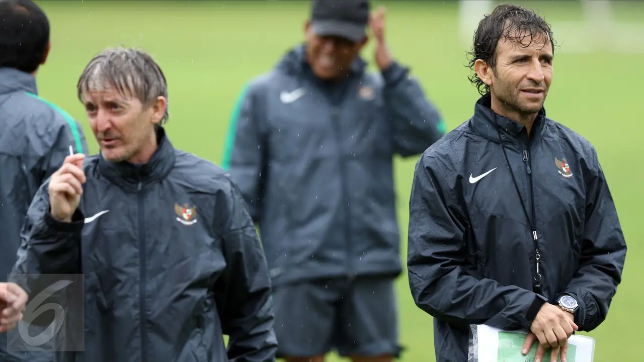 Pelatih Timnas Indonesia U-22 Luis Milla