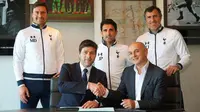 Manajer Mauricio Pochettino (bawah/kiri) memperpanjang durasi kontrak di Tottenham Hotspur hingga 2021. (dok. Tottenham Hotspur)