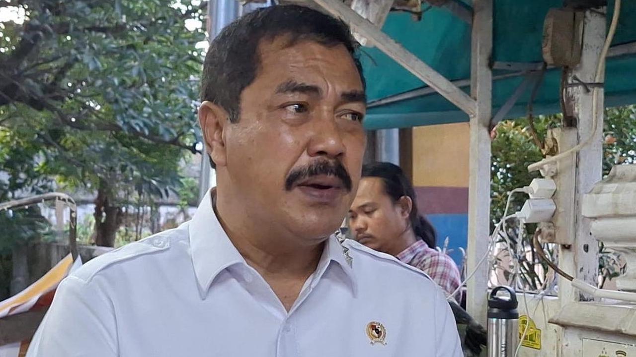 Menteri Imigrasi Pastikan Riza Chalid Masih di Malaysia, Penerbitan Red Notice Tunggu Kejagung
