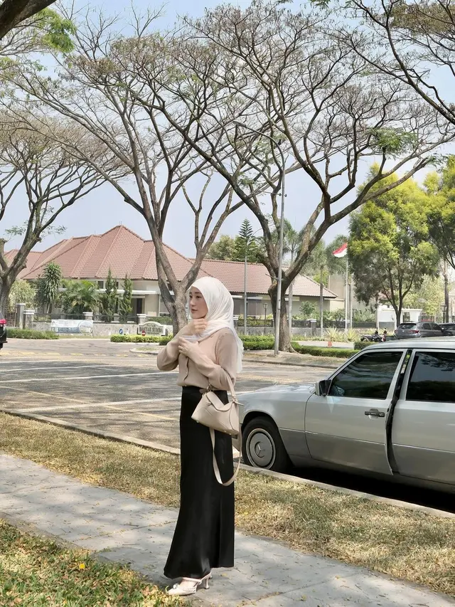 6 Potret Penampilan Larissa Chou Ini Dikritik, Disebut Tidak Syari Lagi