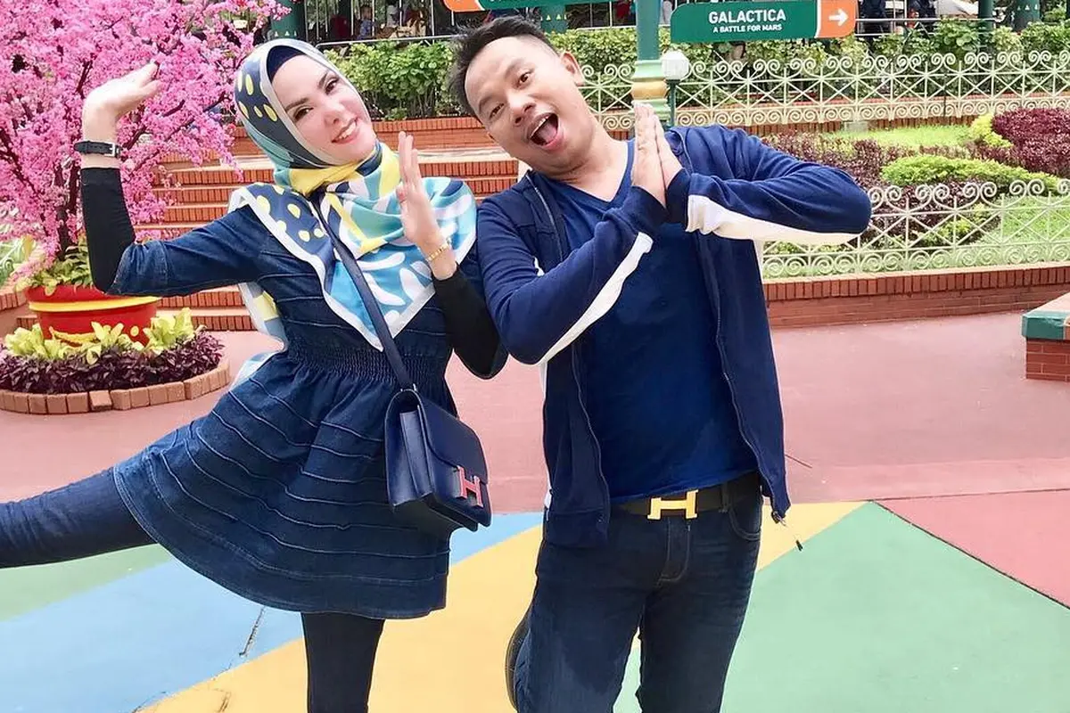 [Bintang] Vicky Prasetyo dan Angel Lelga
