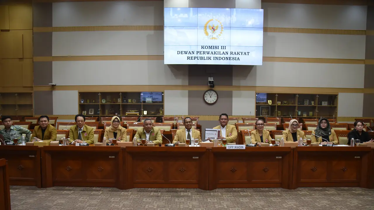 DPP ‎Ikatan Advokat Indonesia (Ikadin) menyampaikan 130 usulan untuk penyusunan Rancangan Undang-Undang Kitab Undang-Undang Hukum Acara Pidana (RUU KUHAP) kepada Komisi III DPR RI (Istimewa)