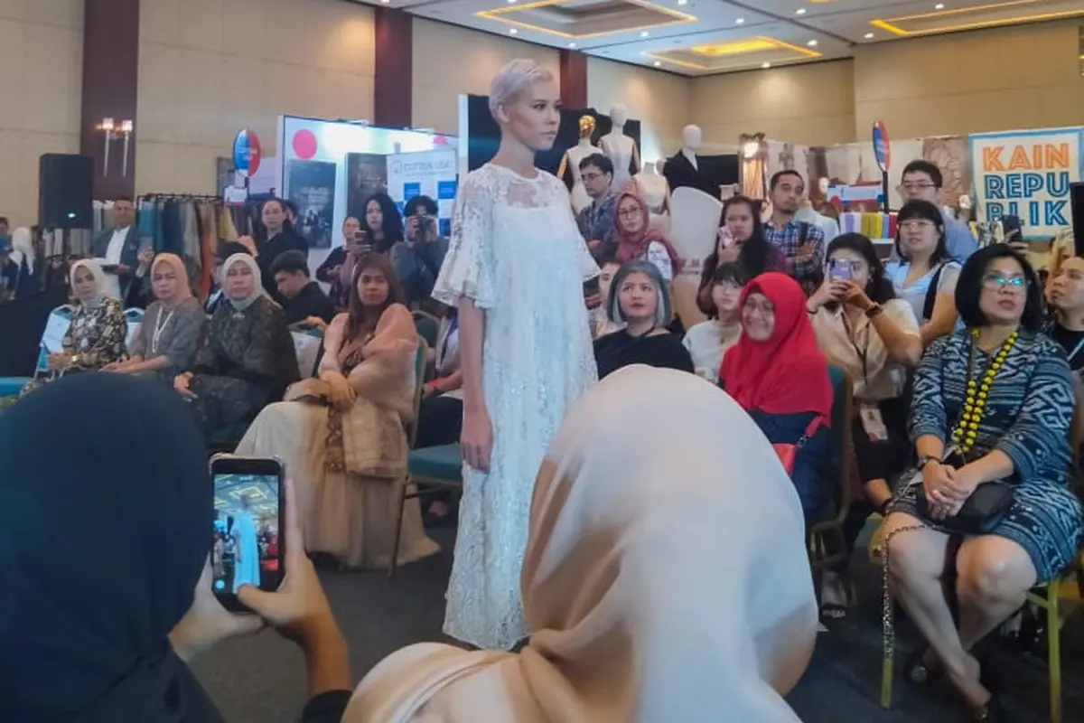 [Fimela] Fashionlink Showroom & Market JFW 2020