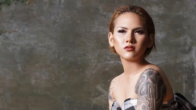 FOTO: Evelyn Nada Anjani Ketika Kenakan Makeup Maksimal, Bikin Pangling