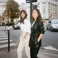 Simak bagaimana trik agar terlihat stylish di media sosial saat traveling (Foto: Instagram/ Aimee Song)