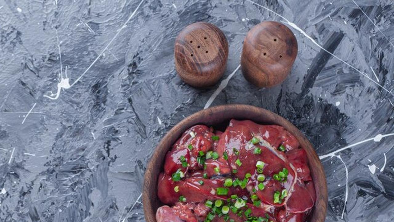 Suka Makan Jeroan? Ini Manfaat dan Risiko yang Mengintai