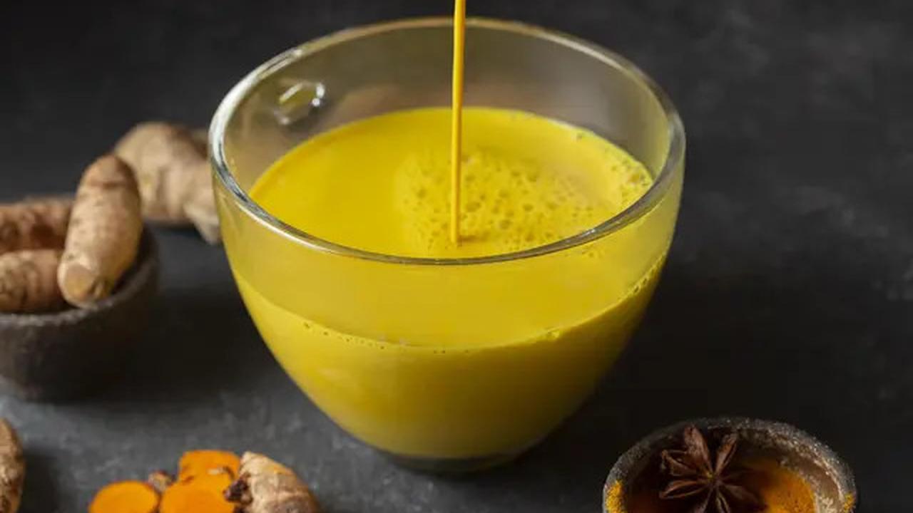 Cara Menurunkan Kolesterol dan Asam Urat dengan 6 Resep Seduhan Kunyit