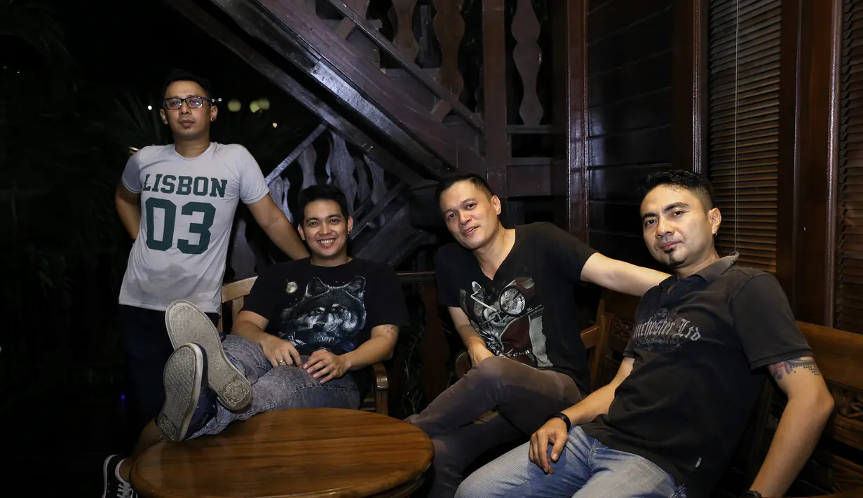 Ada Band saat selesai manggung di Jakarta Fair. (Foto:Galih W. Satria/Bintang.com)
