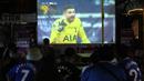 <p>Suasana Roaring Night pertandingan Liga Inggris 2023/2024 antara Everton kontra Tottenham Hotspur yang diselenggarakan di Pitch 98 Kemang, Jakarta Selatan, Sabtu (3/2/2024) malam. (Bola.com/M Iqbal Ichsan)</p>
