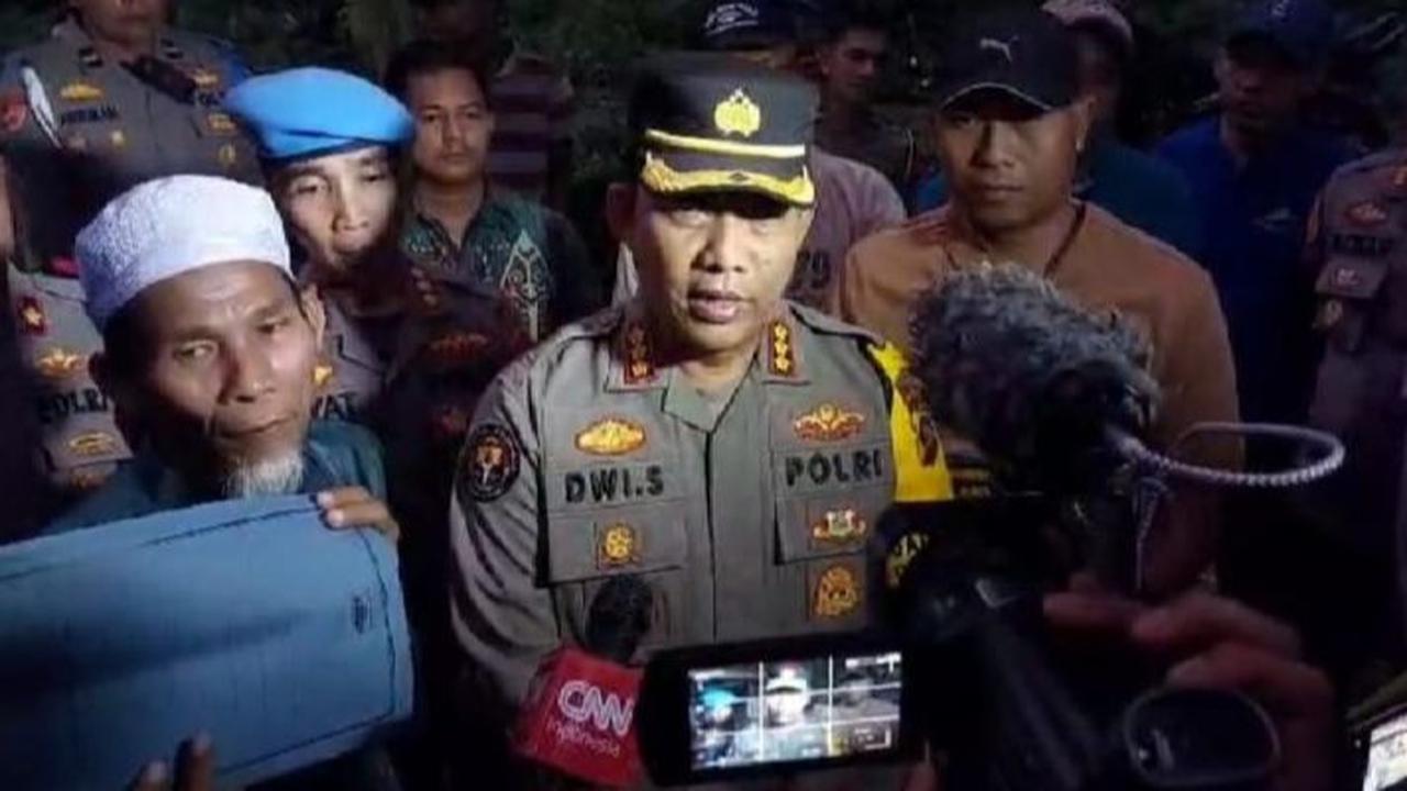 Petinggi Polda Sumbar Sambangi Rumah Gadis Penjual Gorengan Korban Pembunuhan, Jamin Pelakunya Ditangkap