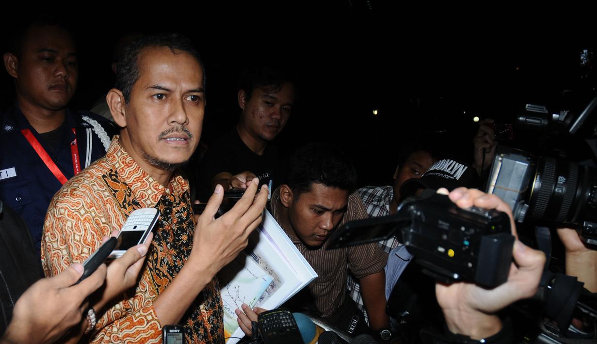 Dirjen Penyelenggaraan Haji dan Umroh, Kementerian Agama, Anggito Abimanyu mendatangi Gedung KPK (Liputan6.com/Helmi Fitrhiansyah)