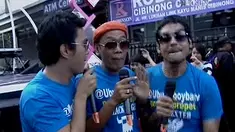Trio Ubur-Ubur membawakan lagu Cinta Ditolak dalam acara inBox SCTV (19/04/2014).