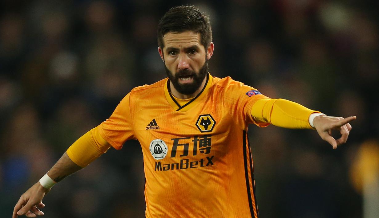 4. Joao Moutinho - Moutinho adalah pemain yang memiliki jam terbang tinggi di berbagai kompetisi antar klub Eropa. Gelandang asal Portugal ini mampu menjadi pengisi lini tengah Wolves yang dapat diandalkan dalam membangun serangan. (AFP/Paul Harding)