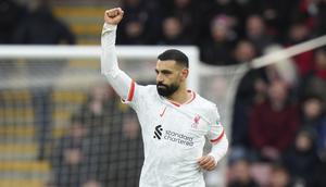 Pemain Liverpool, Mohamed Salah melakukan selebrasi setelah mencetak gol ke gawang Bournemouth dalam laga lanjutan Liga Inggris 2024/2025 di Vitality Stadium, Bournemouth, Inggris, Sabtu (02/02/2025). (AP Photo/Alastair Grant)