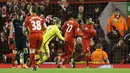 Pemain Liverpool, Roberto Firmino merayakan golnya kegawang Manchester City pada lanjutan Liga Inggris pekan ke-28 di Stadion Anfield, Liverpool, Kamis (3/3/2016) dini hari WIB.  (Reuters / Lee Smith)