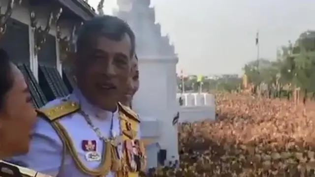 Puteri Sirivannavari mengunggah video penobatan di Instagram pribadinya (sumber: Instagram.com/welove_sirivannavari)