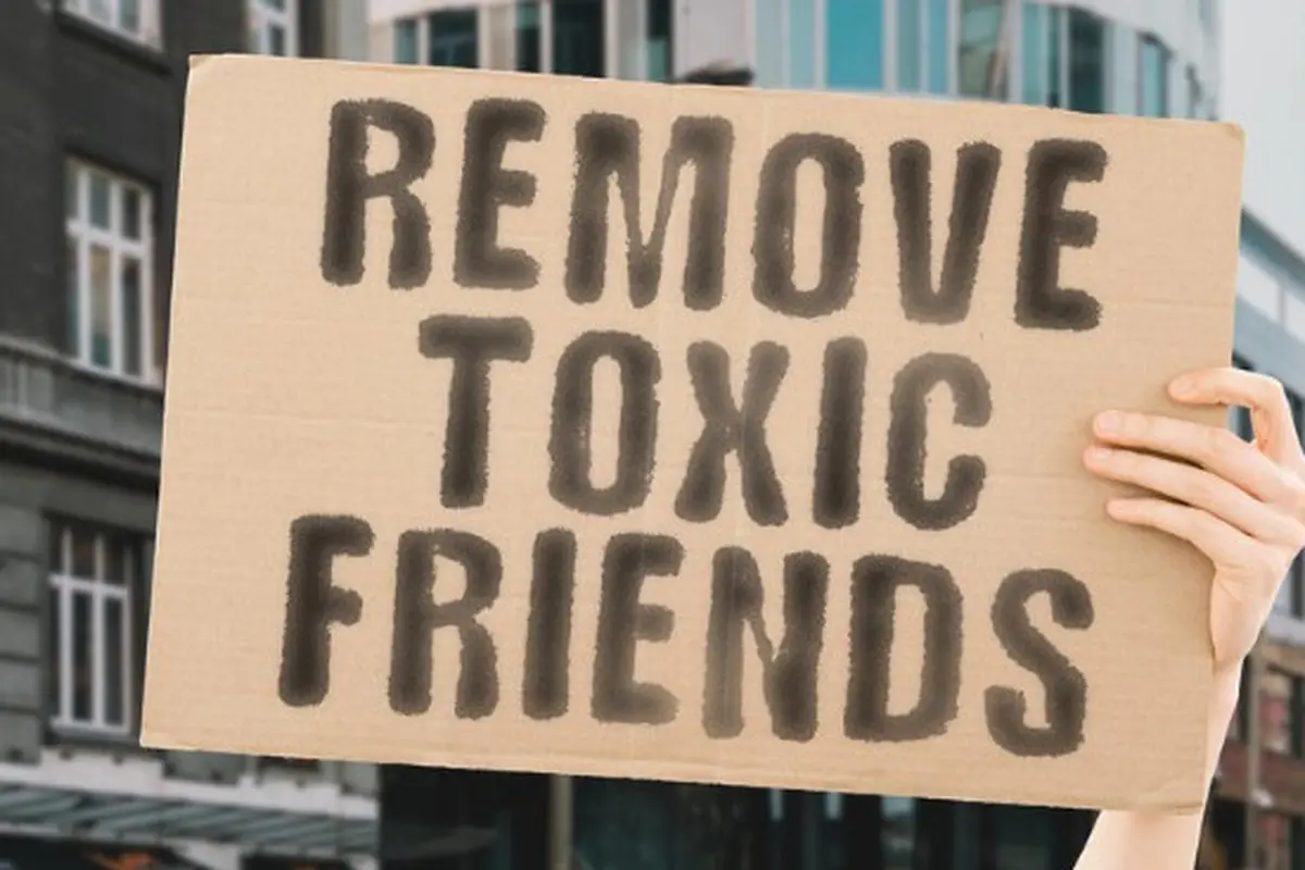Ilustrasi Toxic Friendship (sumber: freepik)