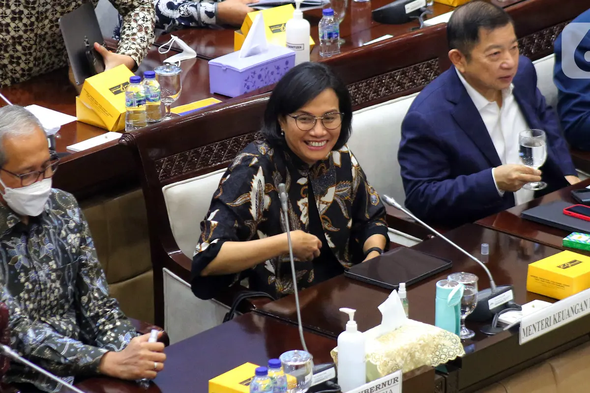 FOTO: Menkeu dan Kepala Bappenas Rapat Kerja dengan DPR Terkait RAPBN TA 2023