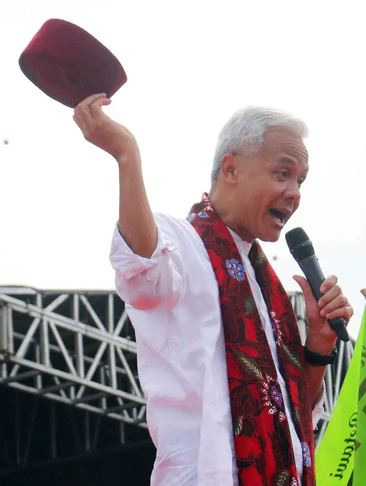 <p>Ganjar mengucapkan terima kasih atas deklarasi dukungan yang diberikan oleh FBR dan IKM kepadanya. (Liputan6.com/Herman Zakharia)</p>