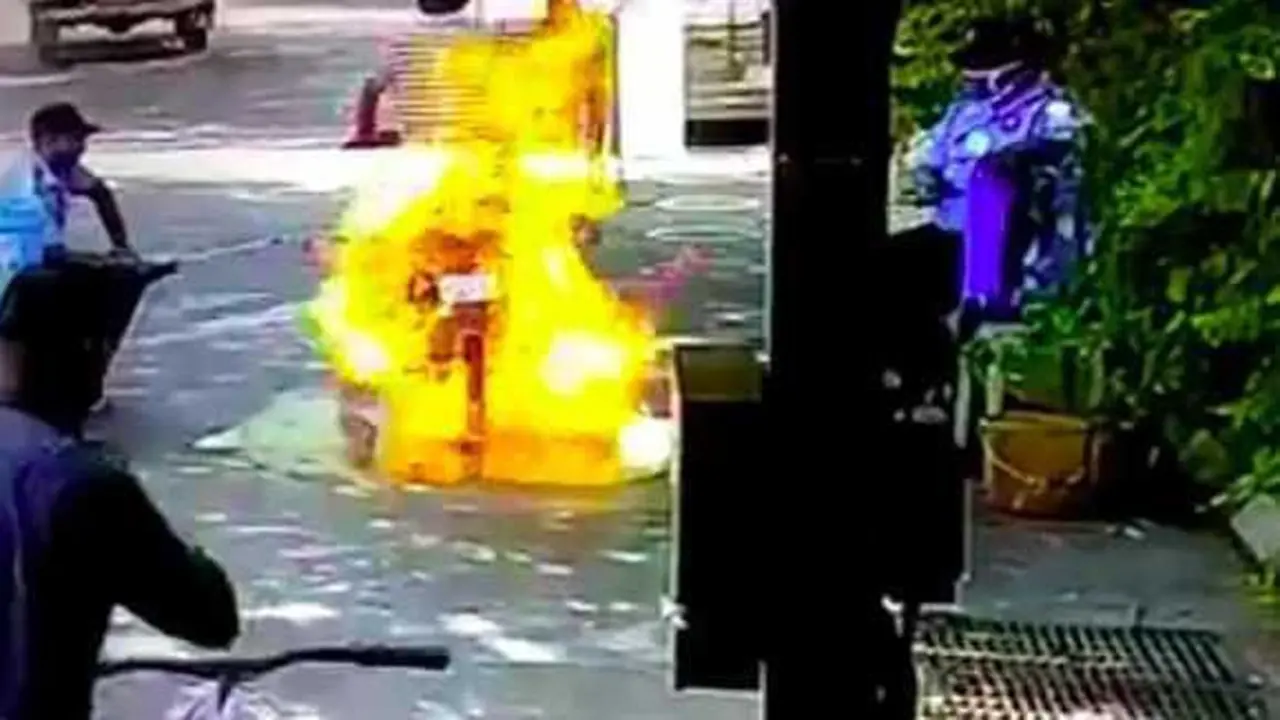 Motor terbakar saat disemprot disinfektan