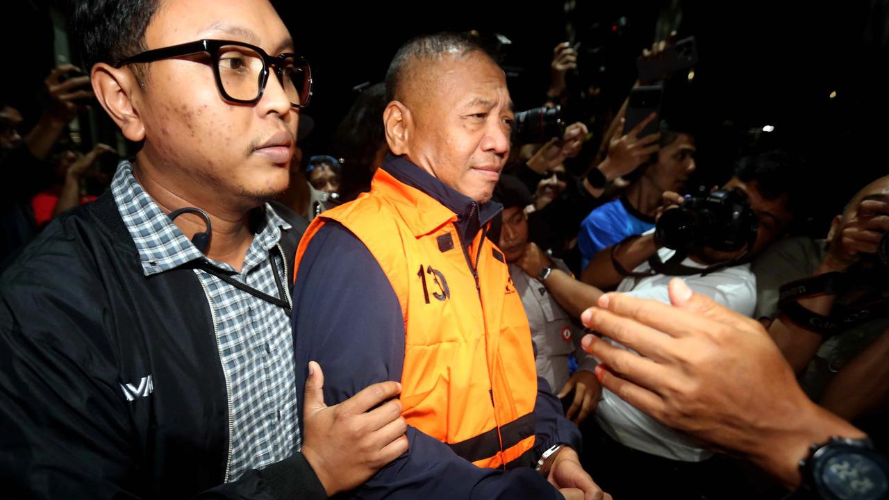 FOTO: Bupati Tulungagung  Resmi Ditahan KPK