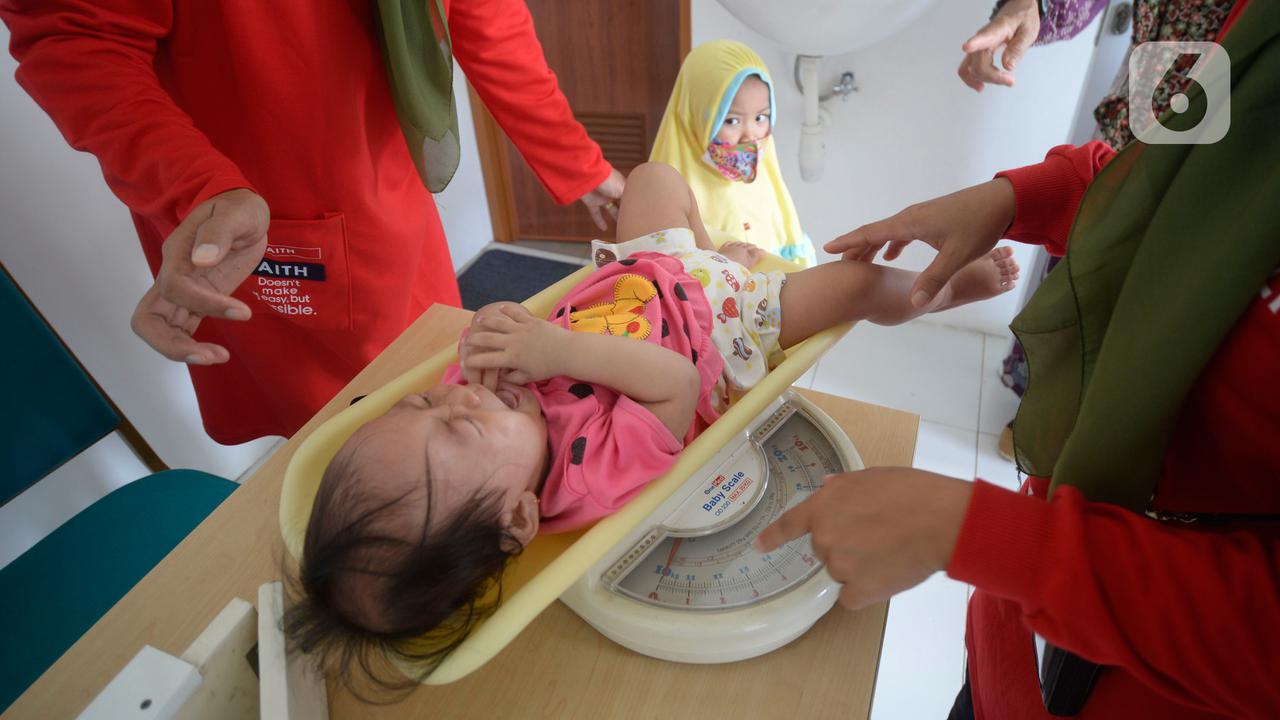 Anak-Anak Saat Divaksin Campak Hingga Polio