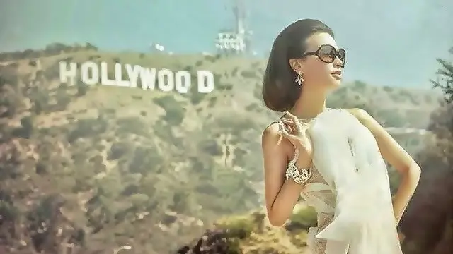 7 Potret Lawas Sophia Latjuba Jadi Model di Los Angeles