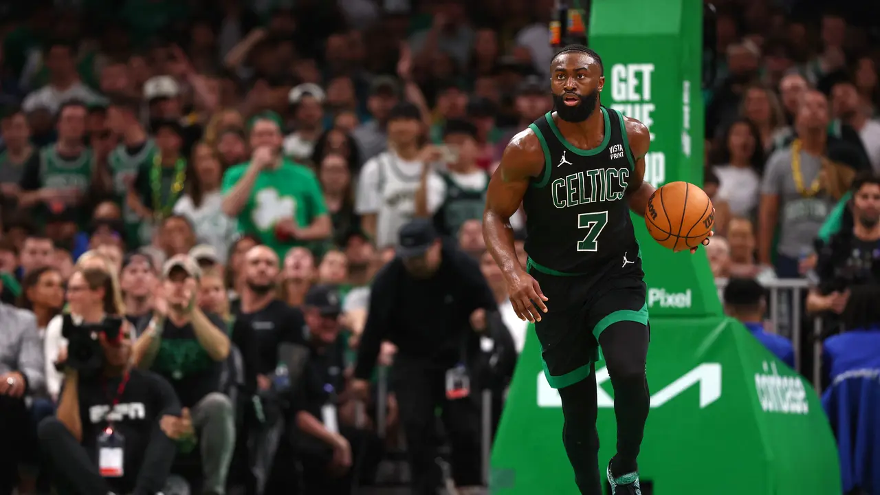 Jaylen Bron memimpin Boston Celtics di final Wilayah Timur NBA