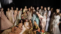 Tema fashion show pertama Adeline Esther yang terinspirasi dari mitologi Yunani.