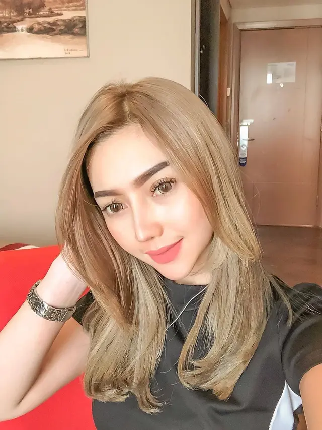 6 Potret Messya Iskandar, Model Seksi yang Menolak Tes Urine Saat Berada di Bali